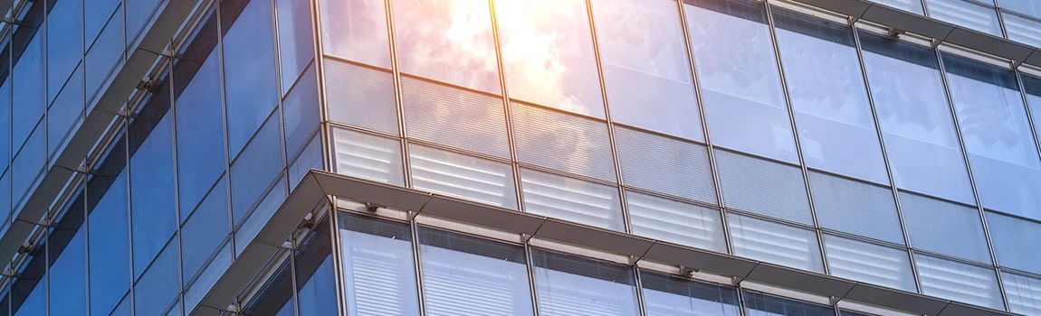 UV-Resistant Glass Experts in Three Lakes, FL